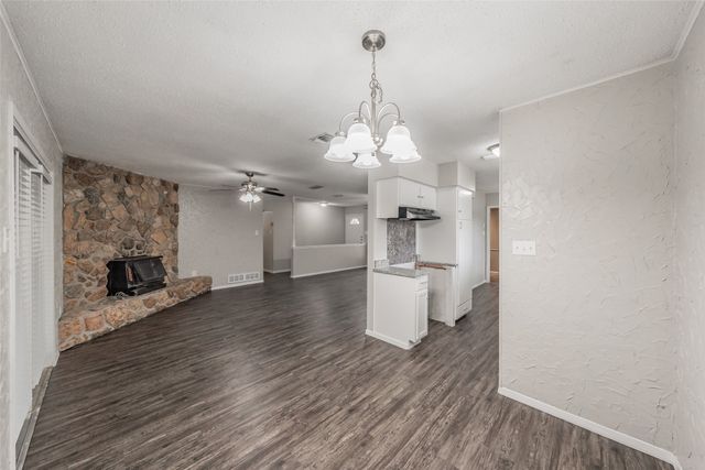 1412 Oxford Street, Arlington, TX 76013