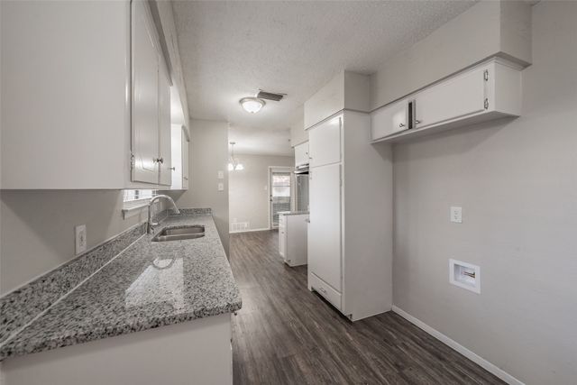 1412 Oxford Street, Arlington, TX 76013