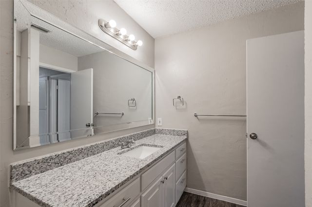 1412 Oxford Street, Arlington, TX 76013