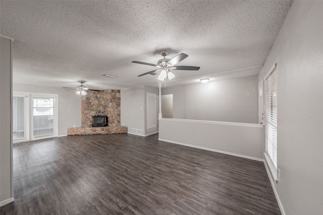 1412 Oxford Street, Arlington, TX 76013