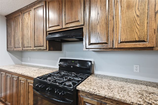 14224 W 18th Place S, Sand Springs, OK 74063