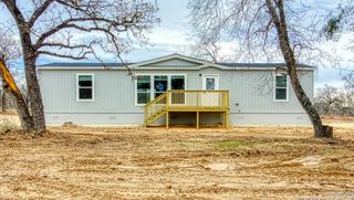 8774 N US HWY 281, Leming, TX 78050