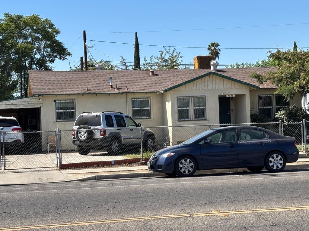 4698 E Church Avenue, Fresno, CA 93725