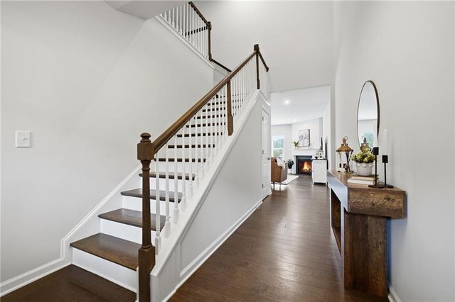 218 Ellis Lane, Woodstock, GA 30189