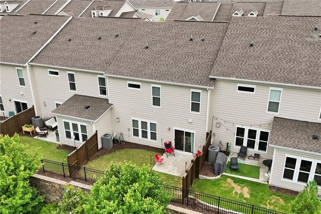 218 Ellis Lane, Woodstock, GA 30189