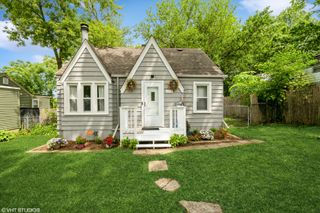 7718 Beach Road, Wonder Lake, IL 60097