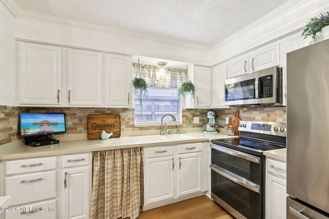 2362 GABRIEL Drive, Orange Park, FL 32073