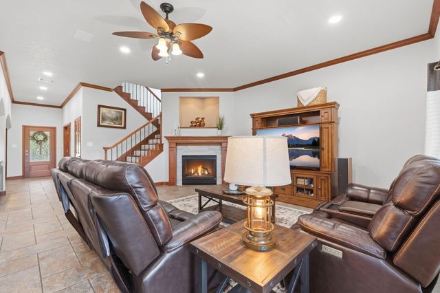 17811 S Blue Heron Circle, Montgomery, TX 77316