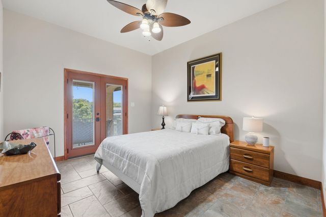 17811 S Blue Heron Circle, Montgomery, TX 77316
