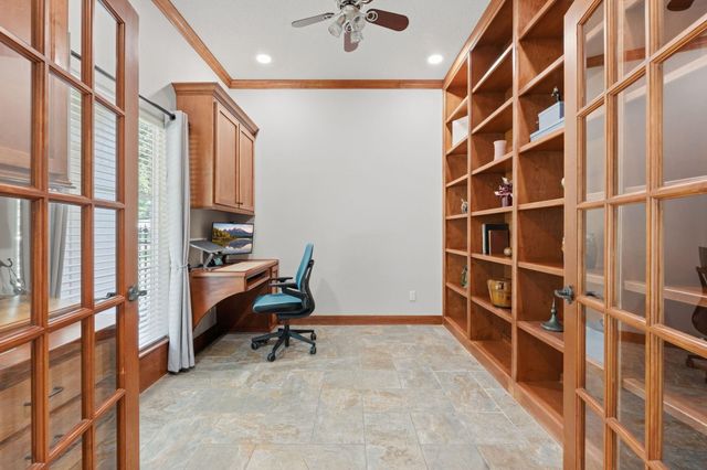 17811 S Blue Heron Circle, Montgomery, TX 77316