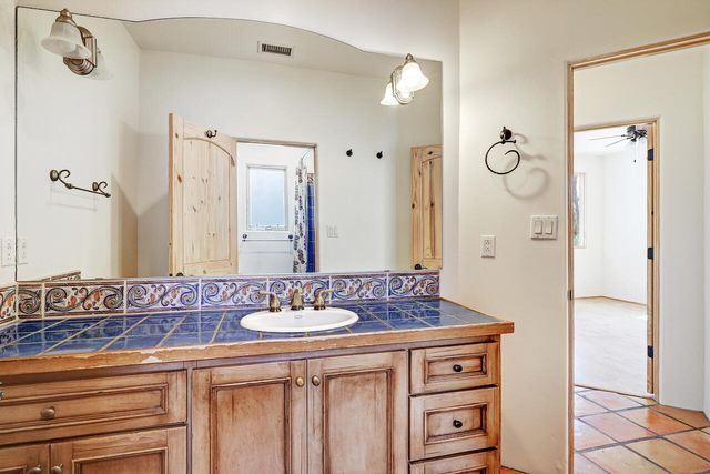 3200 San Isidro Street NW, Albuquerque, NM 87107
