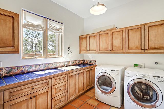 3200 San Isidro Street NW, Albuquerque, NM 87107