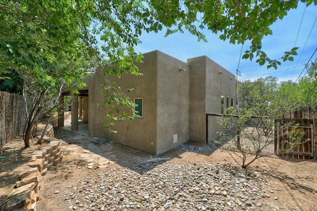 3200 San Isidro Street NW, Albuquerque, NM 87107