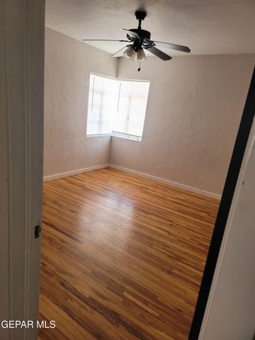 3915 Mobile Avenue 2, El Paso, TX 79930
