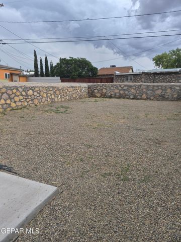 3915 Mobile Avenue 2, El Paso, TX 79930
