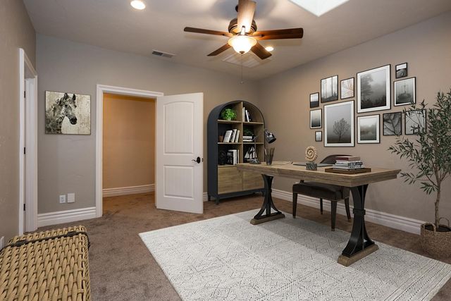 10107 N Oaks Ct, Oakdale, CA 95361