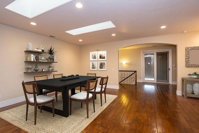 10107 N Oaks Ct, Oakdale, CA 95361