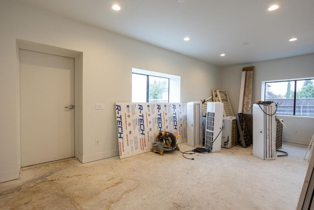 10107 N Oaks Ct, Oakdale, CA 95361