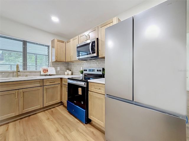 948 NE 6TH ST, Ocala, FL 34470