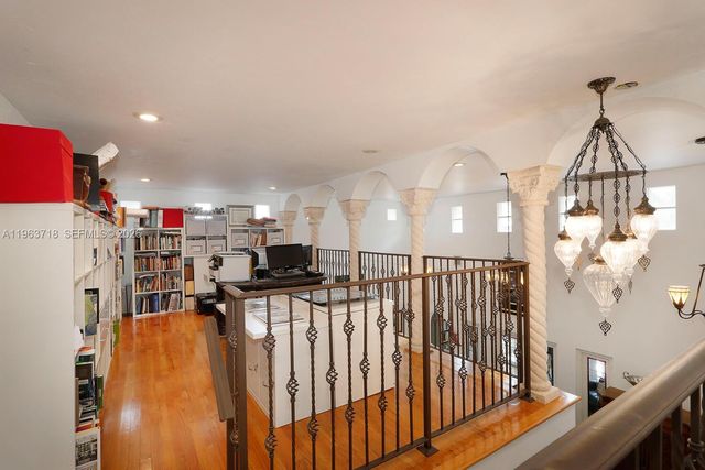 1755 SW 10th St, Miami, FL 33135