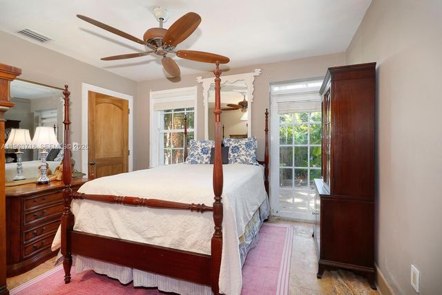 1755 SW 10th St, Miami, FL 33135