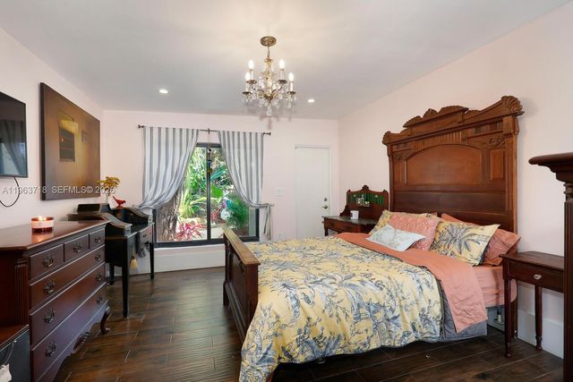 1755 SW 10th St, Miami, FL 33135