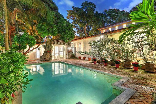 1755 SW 10th St, Miami, FL 33135