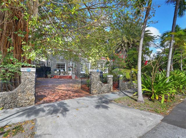 1755 SW 10th St, Miami, FL 33135