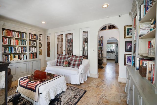 1755 SW 10th St, Miami, FL 33135