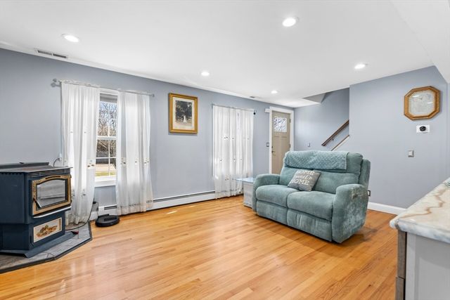 263 Phineas St., Dracut, MA 01826