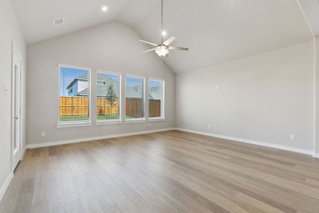 915 Ocean Breeze Way, Princeton, TX 75407