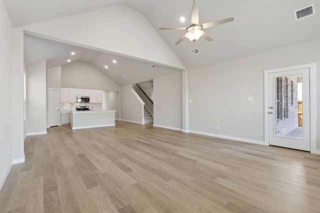 915 Ocean Breeze Way, Princeton, TX 75407