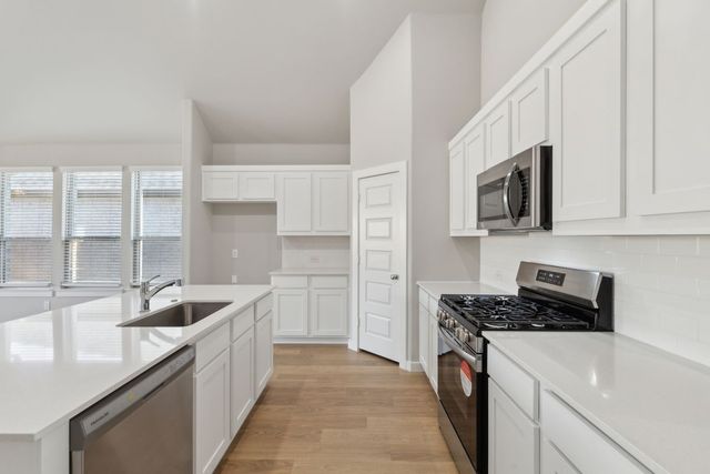 915 Ocean Breeze Way, Princeton, TX 75407