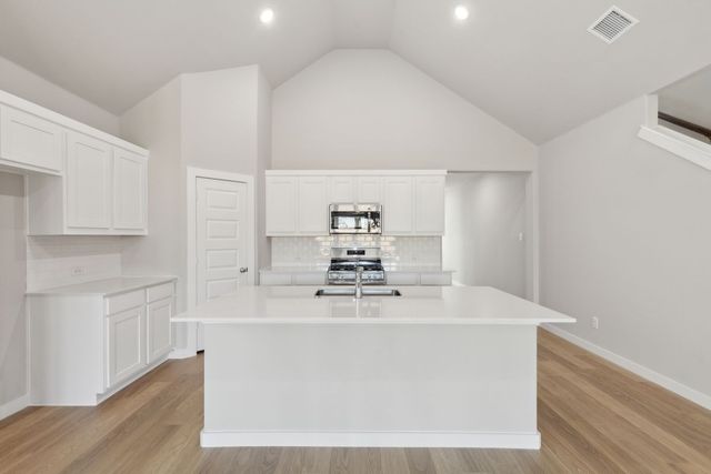 915 Ocean Breeze Way, Princeton, TX 75407
