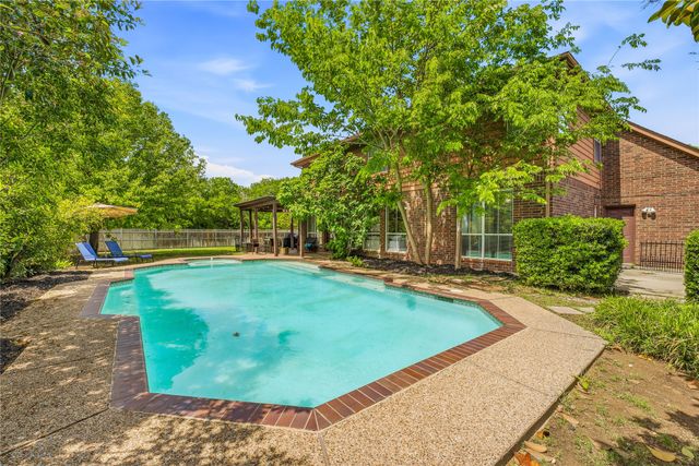 3508 Stone Creek Lane N, Fort Worth, TX 76137