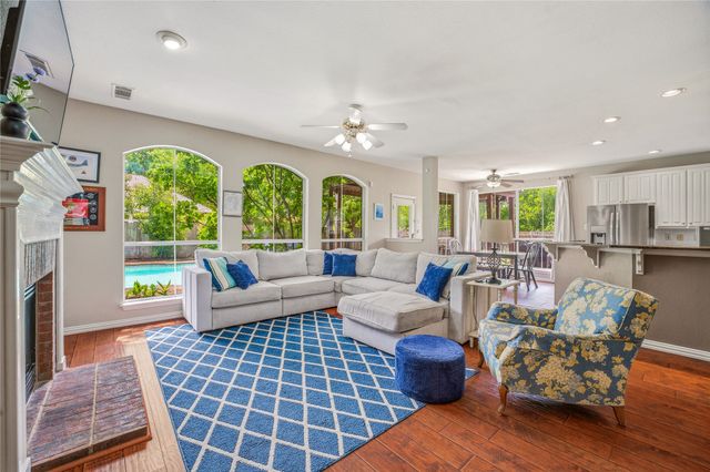 3508 Stone Creek Lane N, Fort Worth, TX 76137