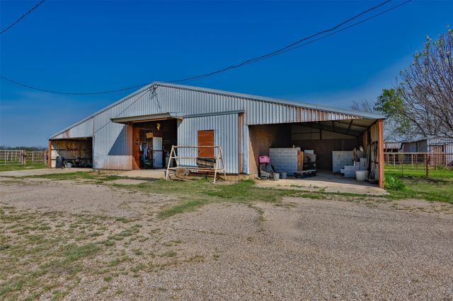 3511 S Interstate 35, Gainesville, TX 76240