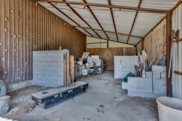 3511 S Interstate 35, Gainesville, TX 76240