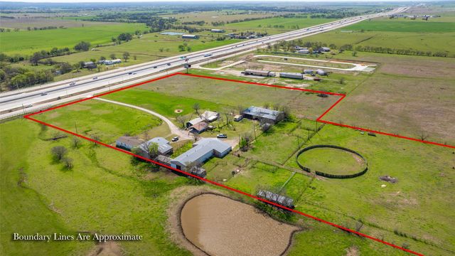 3511 S Interstate 35, Gainesville, TX 76240