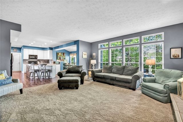 2663 Ambridge Drive, Avon, OH 44011