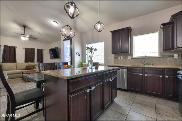 14341 Seth Payne Drive, Horizon City, TX 79928