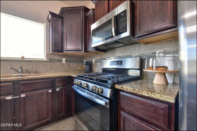14341 Seth Payne Drive, Horizon City, TX 79928