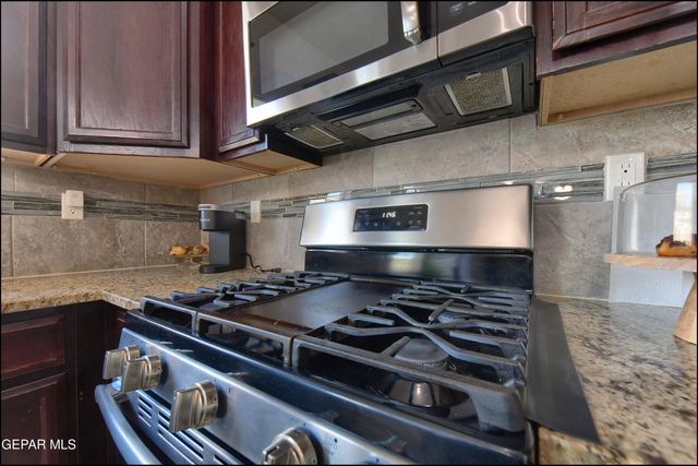 14341 Seth Payne Drive, Horizon City, TX 79928