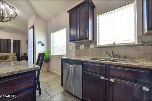 14341 Seth Payne Drive, Horizon City, TX 79928