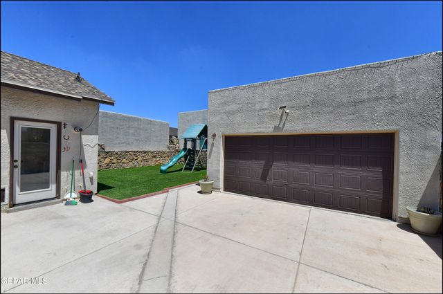 14341 Seth Payne Drive, Horizon City, TX 79928