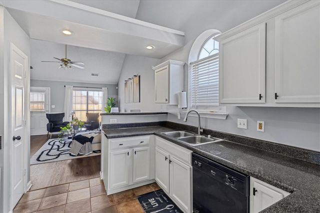 7106 ANISE TREE DR, Cordova, TN 38018