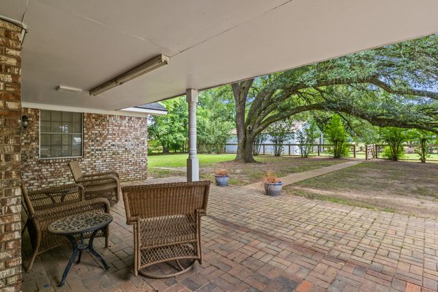 1108 Quitman Street, Pittsburg, TX 75686