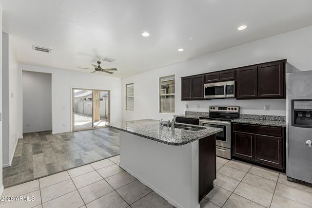 42061 W LUNAR Street, Maricopa, AZ 85138
