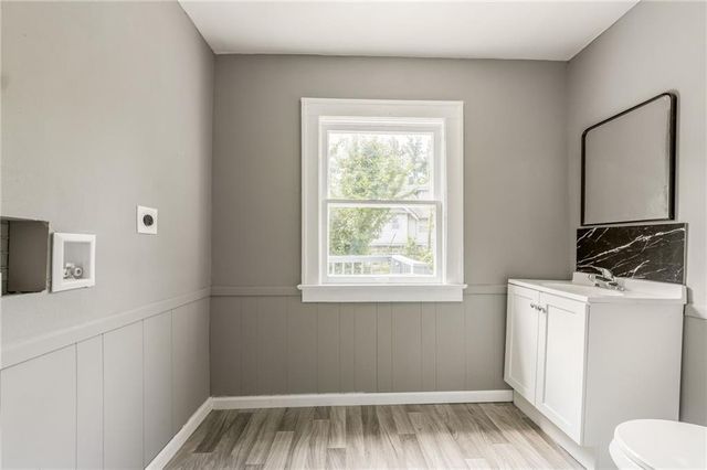 2219 E Meyer Boulevard, Kansas City, MO 64132