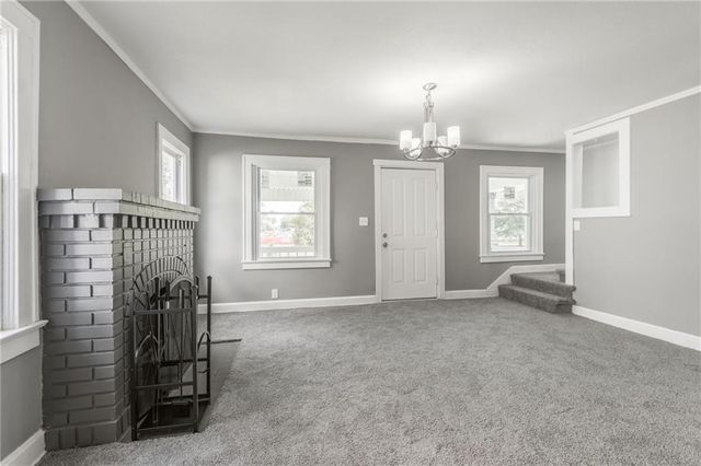 2219 E Meyer Boulevard, Kansas City, MO 64132